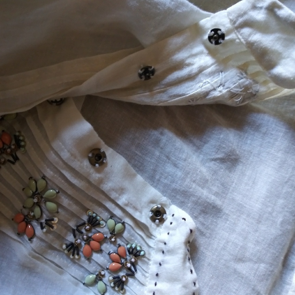 NWOT {Elie Tahari} Stunning Embroidered Blouse - Picture 6 of 8